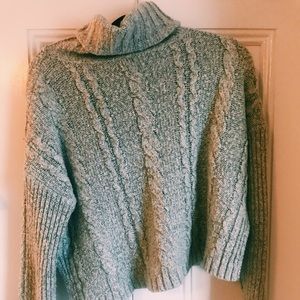 Cropped grey turtleneck